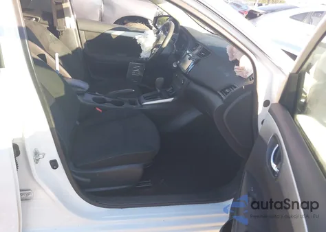 2019 Nissan Sentra S z USA, uszkodzony, nr VIN 3N1AB7AP0KY421571